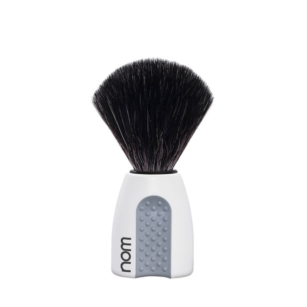 Se nom ERIK Barberkost, Black Fibre, White hos Proshave